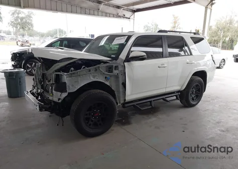 2024 Toyota 4Runner Trd Off Road Premium z USA, uszkodzony, nr VIN JTERU5JR8R6214049